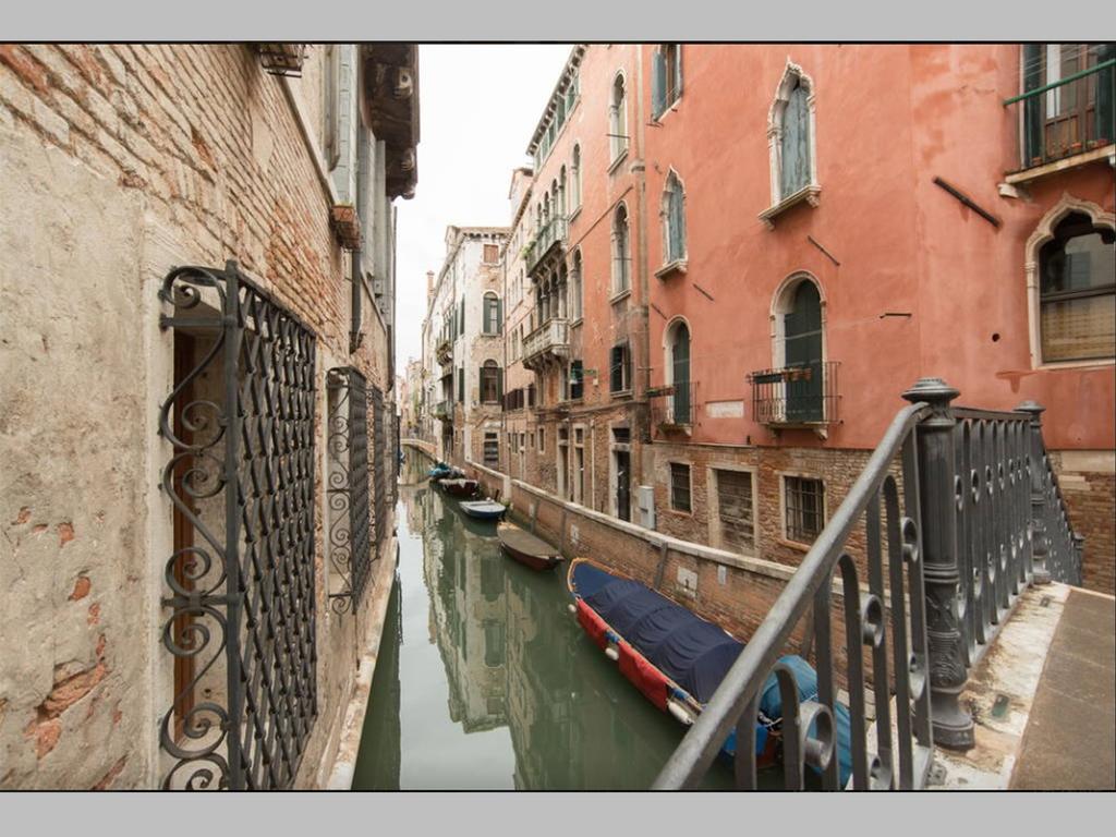 Balcone Sul Canale Венеция Экстерьер фото